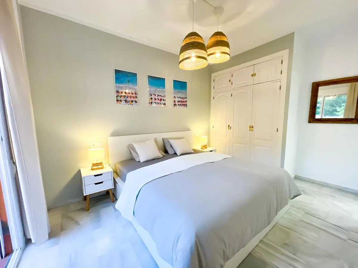 Dunas Beach Terrace ماربيا إسبانيا